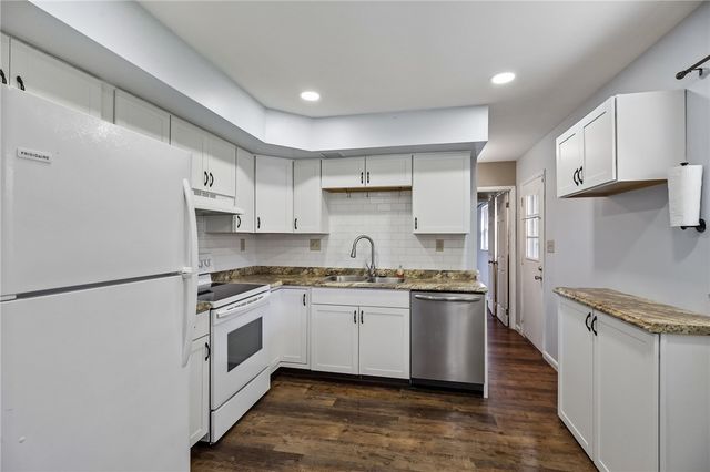 7106 Chatlake Drive, Huber Heights, OH 45424