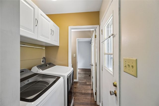 7106 Chatlake Drive, Huber Heights, OH 45424