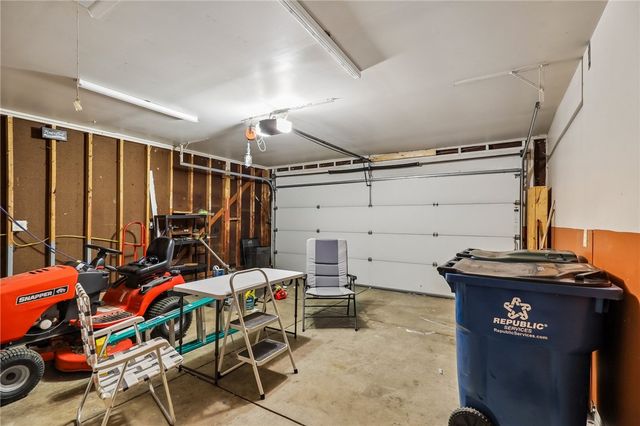7106 Chatlake Drive, Huber Heights, OH 45424