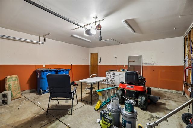 7106 Chatlake Drive, Huber Heights, OH 45424