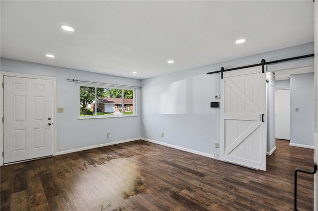 7106 Chatlake Drive, Huber Heights, OH 45424