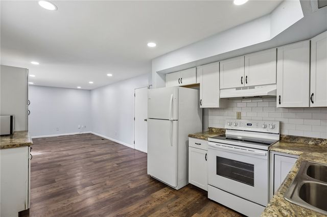 7106 Chatlake Drive, Huber Heights, OH 45424