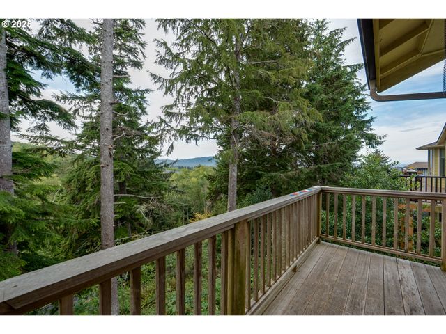 2344 ROYAL VIEW Dr, Seaside, OR 97138