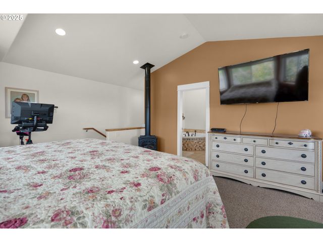 2344 ROYAL VIEW Dr, Seaside, OR 97138