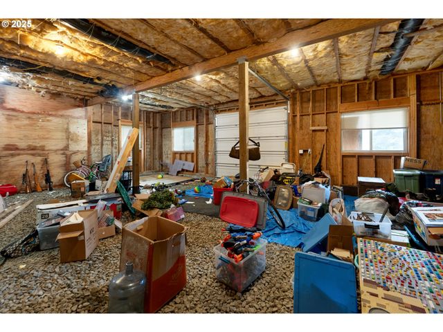 2344 ROYAL VIEW Dr, Seaside, OR 97138