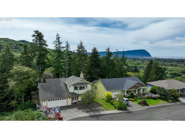 2344 ROYAL VIEW Dr, Seaside, OR 97138
