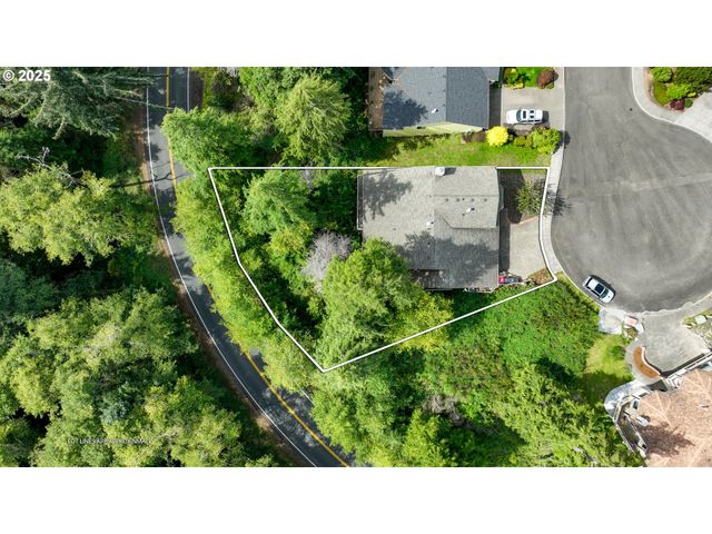 2344 ROYAL VIEW Dr, Seaside, OR 97138