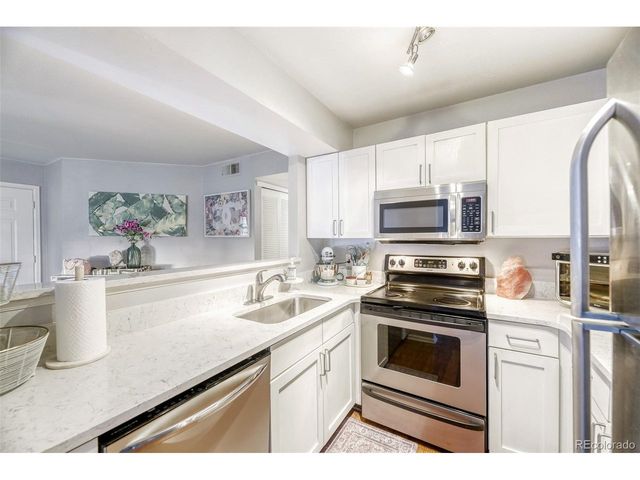 5745 W Atlantic Pl W 208, Lakewood, CO 80227