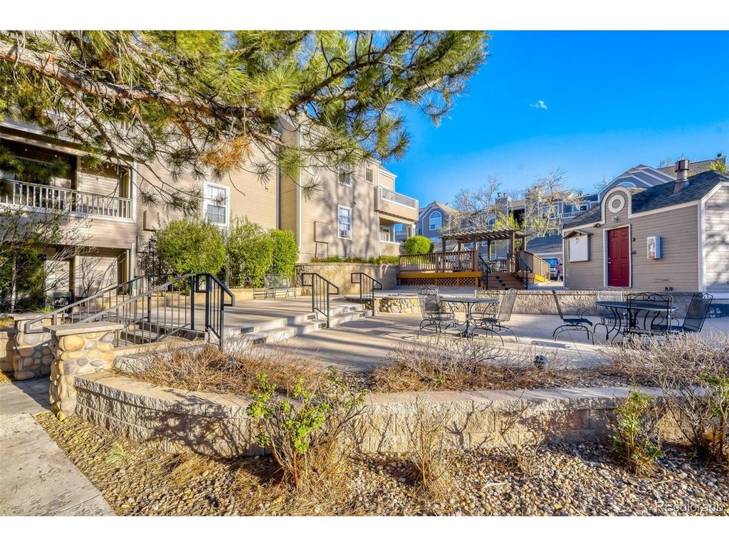 5745 W Atlantic Pl W 208, Lakewood, CO 80227