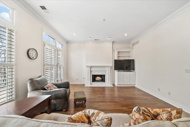 1004 RIVER LANDING DR, Memphis, TN 38103