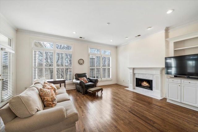 1004 RIVER LANDING DR, Memphis, TN 38103