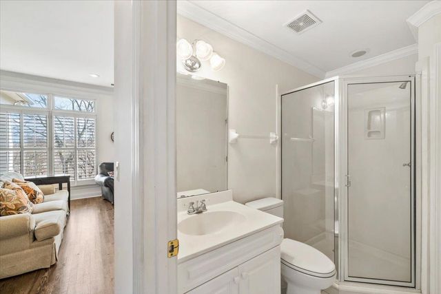 1004 RIVER LANDING DR, Memphis, TN 38103