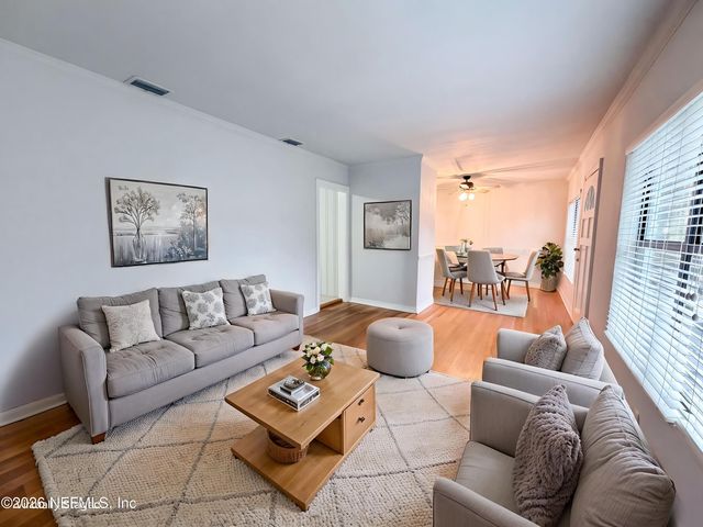 2020 CHERRY Lane, Palatka, FL 32177