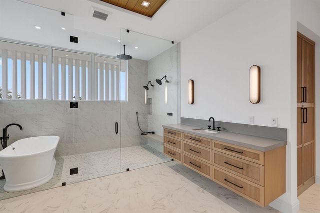 330 Grove Place, Delray Beach, FL 33444