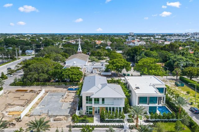 330 Grove Place, Delray Beach, FL 33444