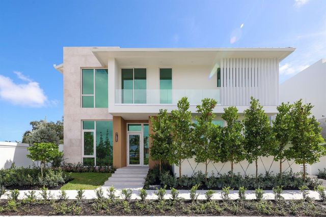 330 Grove Place, Delray Beach, FL 33444