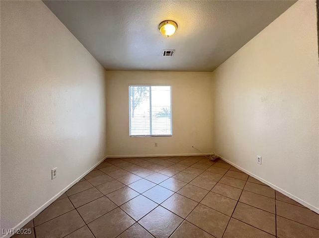 5322 Edna Crane Avenue, North Las Vegas, NV 89031