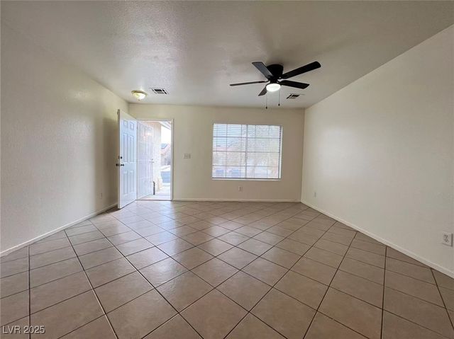 5322 Edna Crane Avenue, North Las Vegas, NV 89031