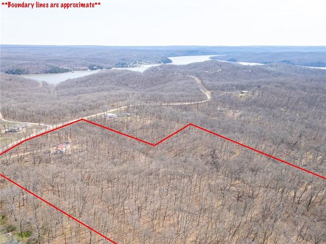 32555 Sagrada Beach Road, Lincoln, MO 65338