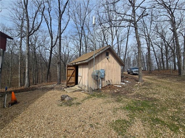 32555 Sagrada Beach Road, Lincoln, MO 65338