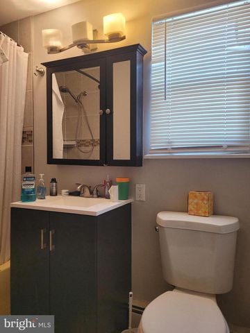 107 GROVE ST, Morrisville, PA 19067