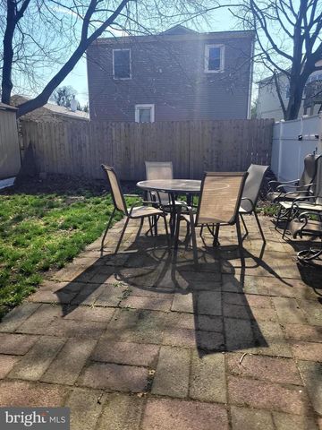 107 GROVE ST, Morrisville, PA 19067