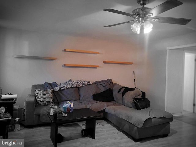 107 GROVE ST, Morrisville, PA 19067