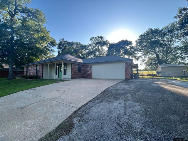 10052 Lakeshore, Tyler, TX 75709