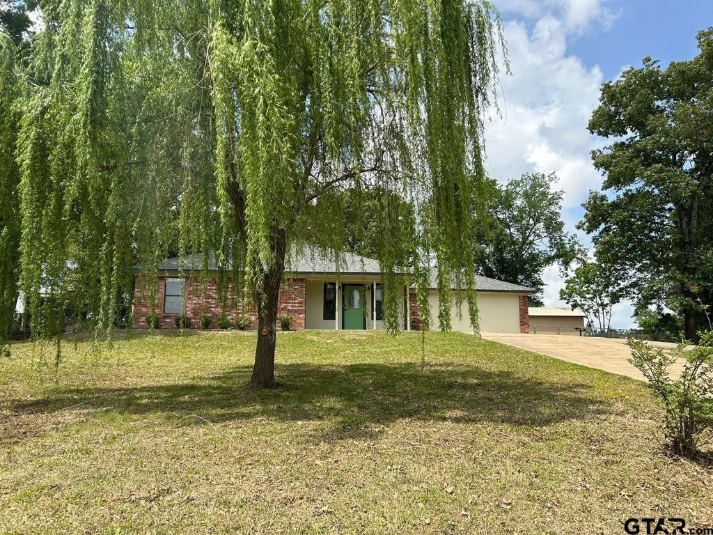 10052 Lakeshore, Tyler, TX 75709