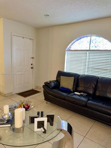 3858 SW 153rd Pl, Miami, FL 33185