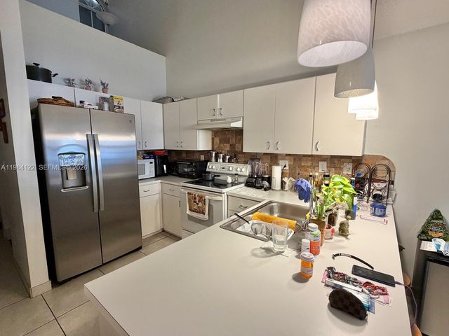 3858 SW 153rd Pl, Miami, FL 33185