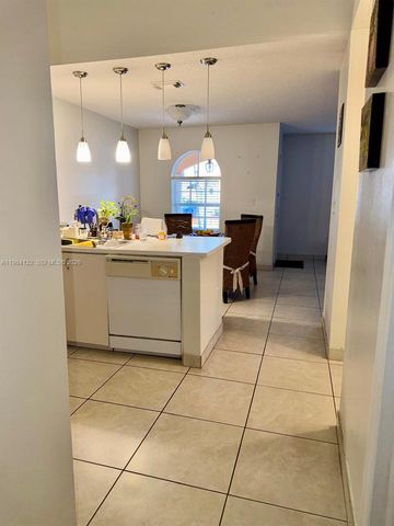 3858 SW 153rd Pl, Miami, FL 33185