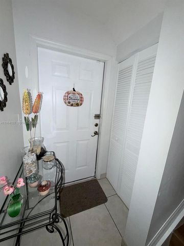 3858 SW 153rd Pl, Miami, FL 33185