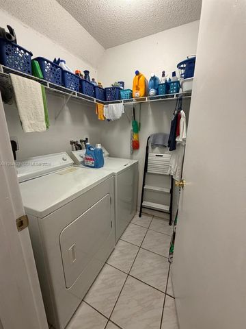 3858 SW 153rd Pl, Miami, FL 33185