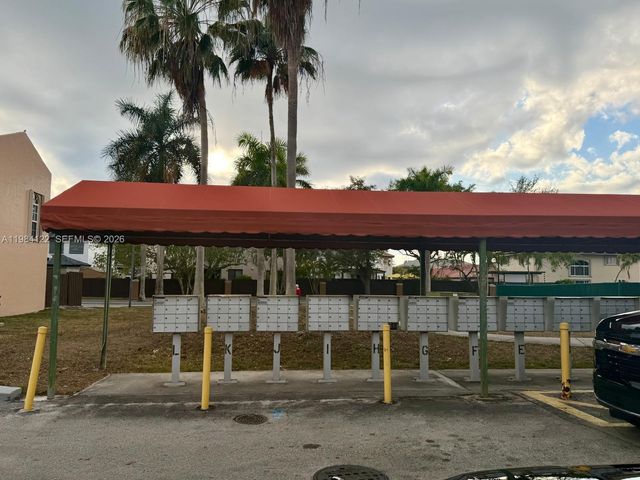 3858 SW 153rd Pl, Miami, FL 33185