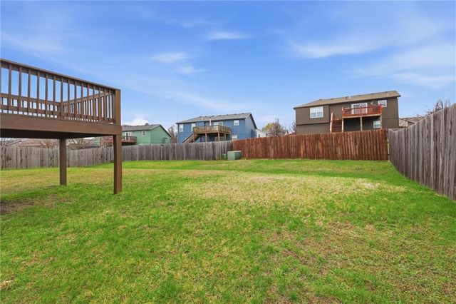 17170 S Kill Creek Road, Gardner, KS 66030