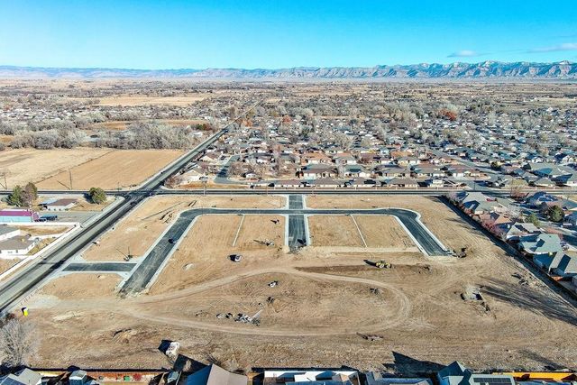 1113 & 1115 Hatchet Canyon Circle, Fruita, CO 81521