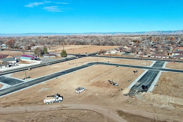 1113 & 1115 Hatchet Canyon Circle, Fruita, CO 81521