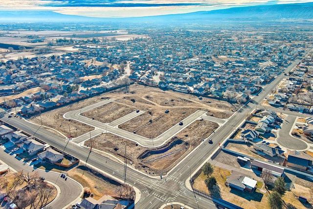 1113 & 1115 Hatchet Canyon Circle, Fruita, CO 81521