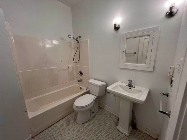 479 Peronneau St, Spartanburg, SC 29301