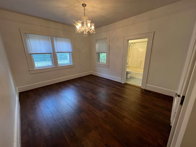 479 Peronneau St, Spartanburg, SC 29301