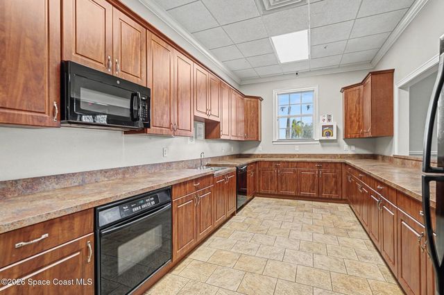 2036 Windbrook Drive SE, Palm Bay, FL 32909