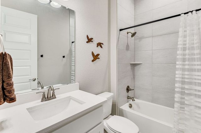 175 Stirling Drive, Argyle, TX 76226