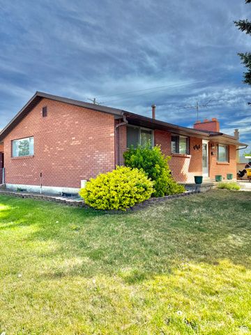 4405 S FAIRLANE CIR, West Valley City, UT 84120