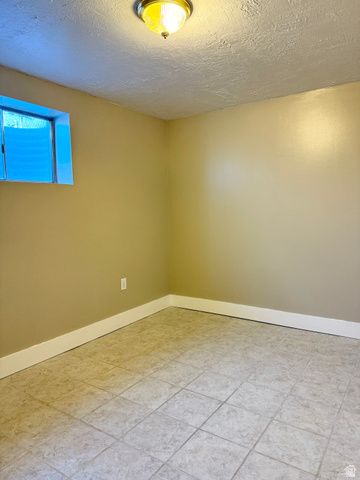 4405 S FAIRLANE CIR, West Valley City, UT 84120