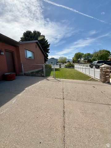 4405 S FAIRLANE CIR, West Valley City, UT 84120