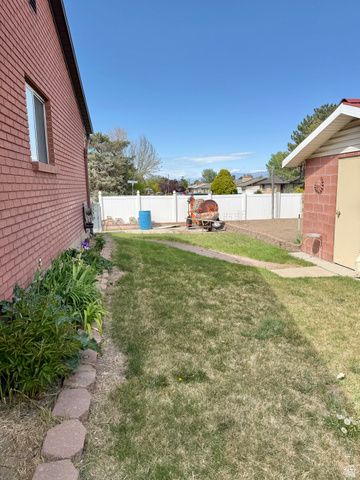 4405 S FAIRLANE CIR, West Valley City, UT 84120