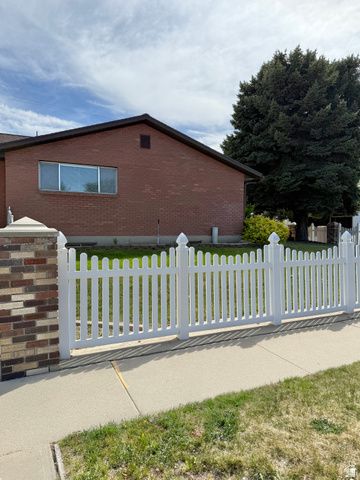 4405 S FAIRLANE CIR, West Valley City, UT 84120