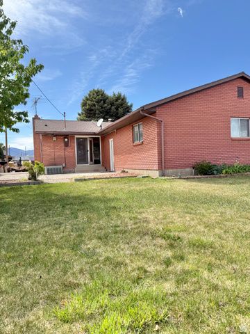 4405 S FAIRLANE CIR, West Valley City, UT 84120