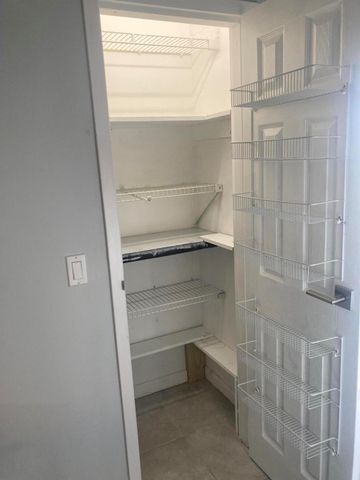 2950 SE Ocean Boulevard 34-5, Stuart, FL 34996